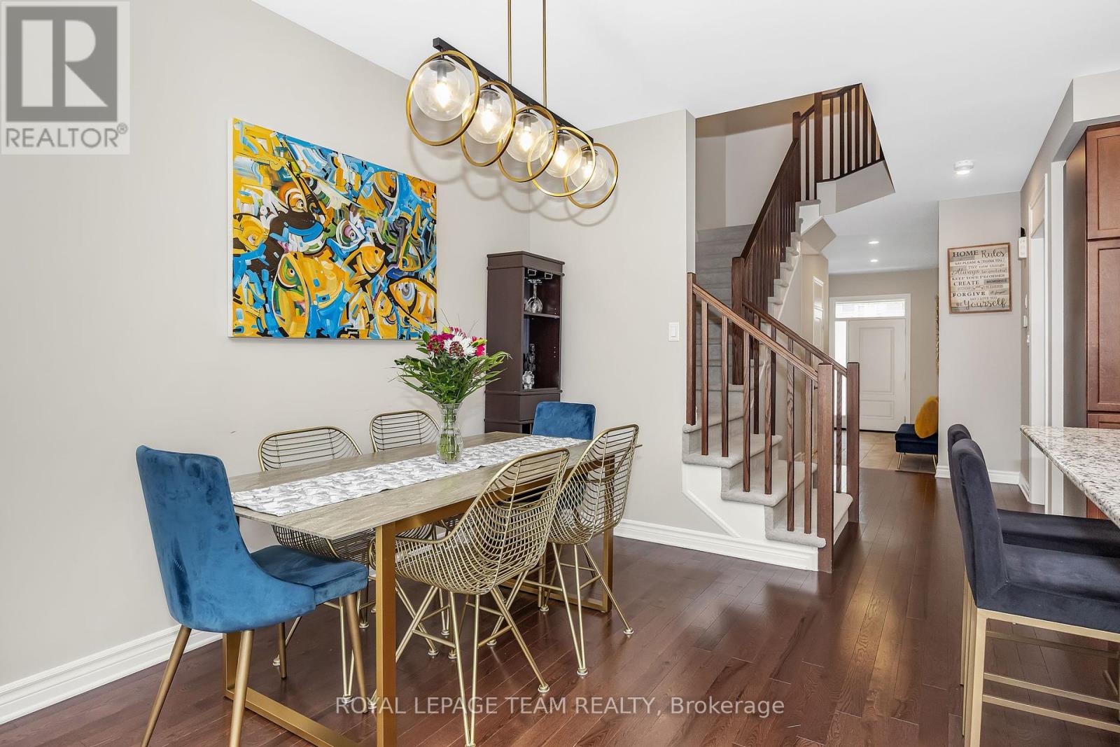Photo 14 of 526 Edenwylde Drive, Ottawa ON