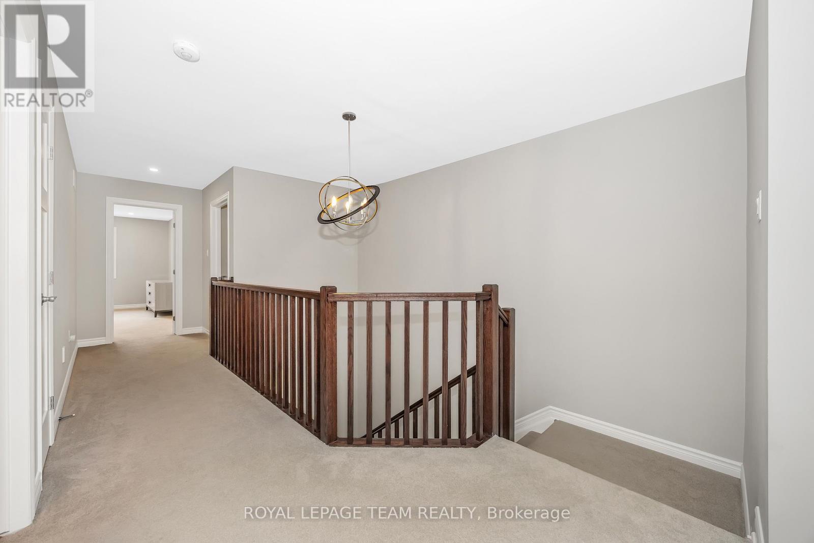 Photo 21 of 526 Edenwylde Drive, Ottawa ON