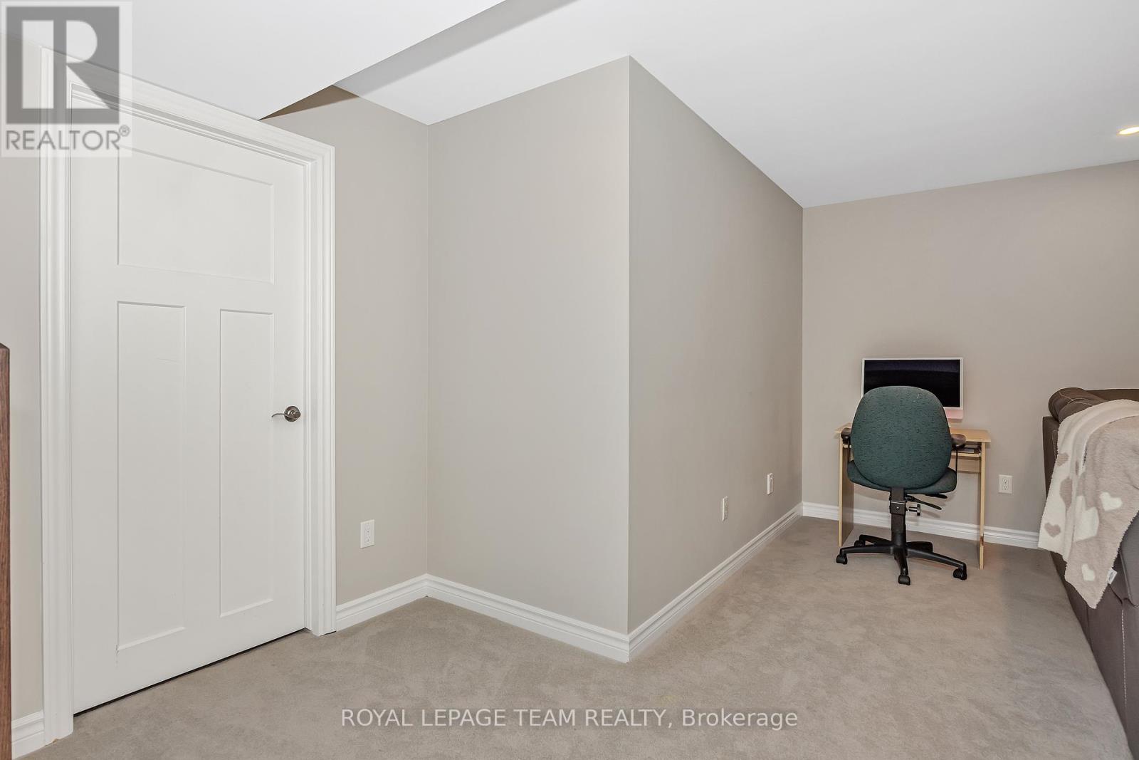 Photo 37 of 526 Edenwylde Drive, Ottawa ON