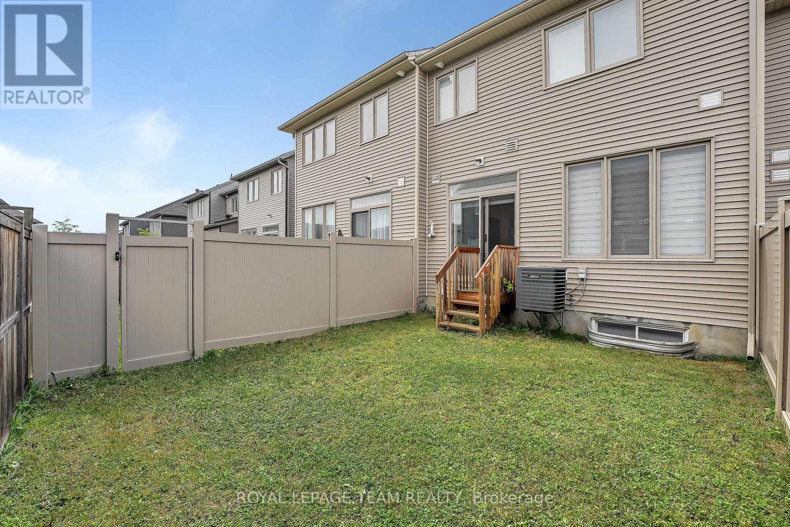 Photo 44 of 526 Edenwylde Drive, Ottawa ON