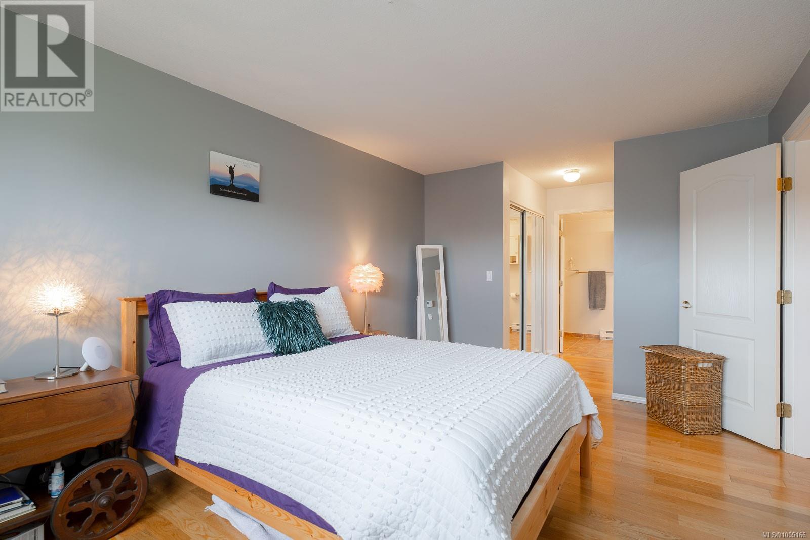 Photo 29 of 301 24 Prideaux St, Nanaimo BC