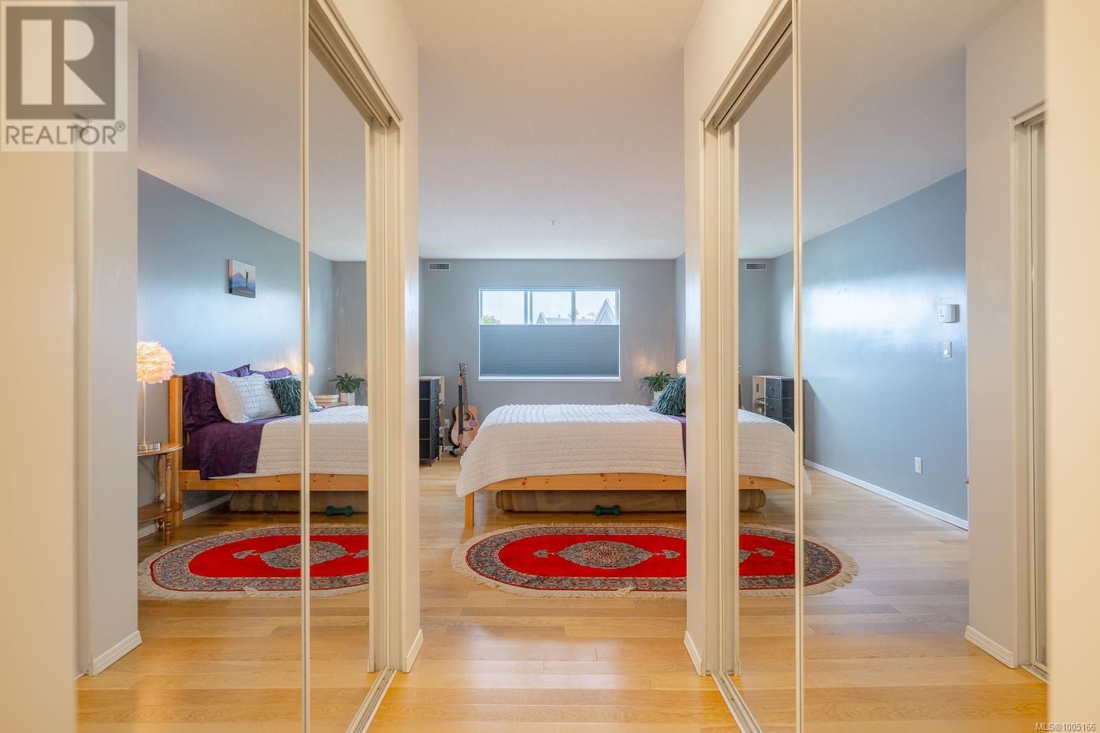 Photo 27 of 301 24 Prideaux St, Nanaimo BC