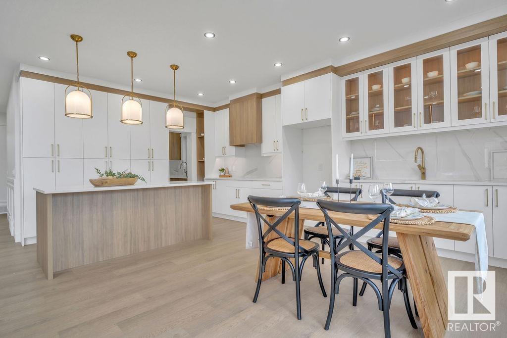 Photo 15 of 7047 Kiviaq Cr Sw, Edmonton AB