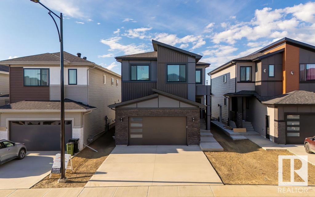 Photo 2 of 7047 Kiviaq Cr Sw, Edmonton AB