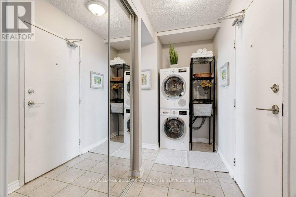 Photo 15 of 1009 3501 Glen Erin Drive, Mississauga ON