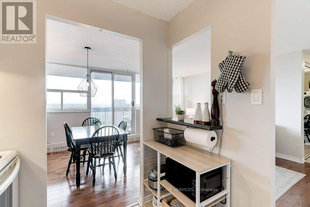 Photo 20 of 1009 3501 Glen Erin Drive, Mississauga ON