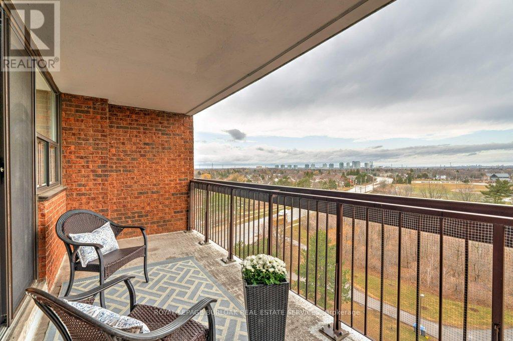 Photo 35 of 1009 3501 Glen Erin Drive, Mississauga ON