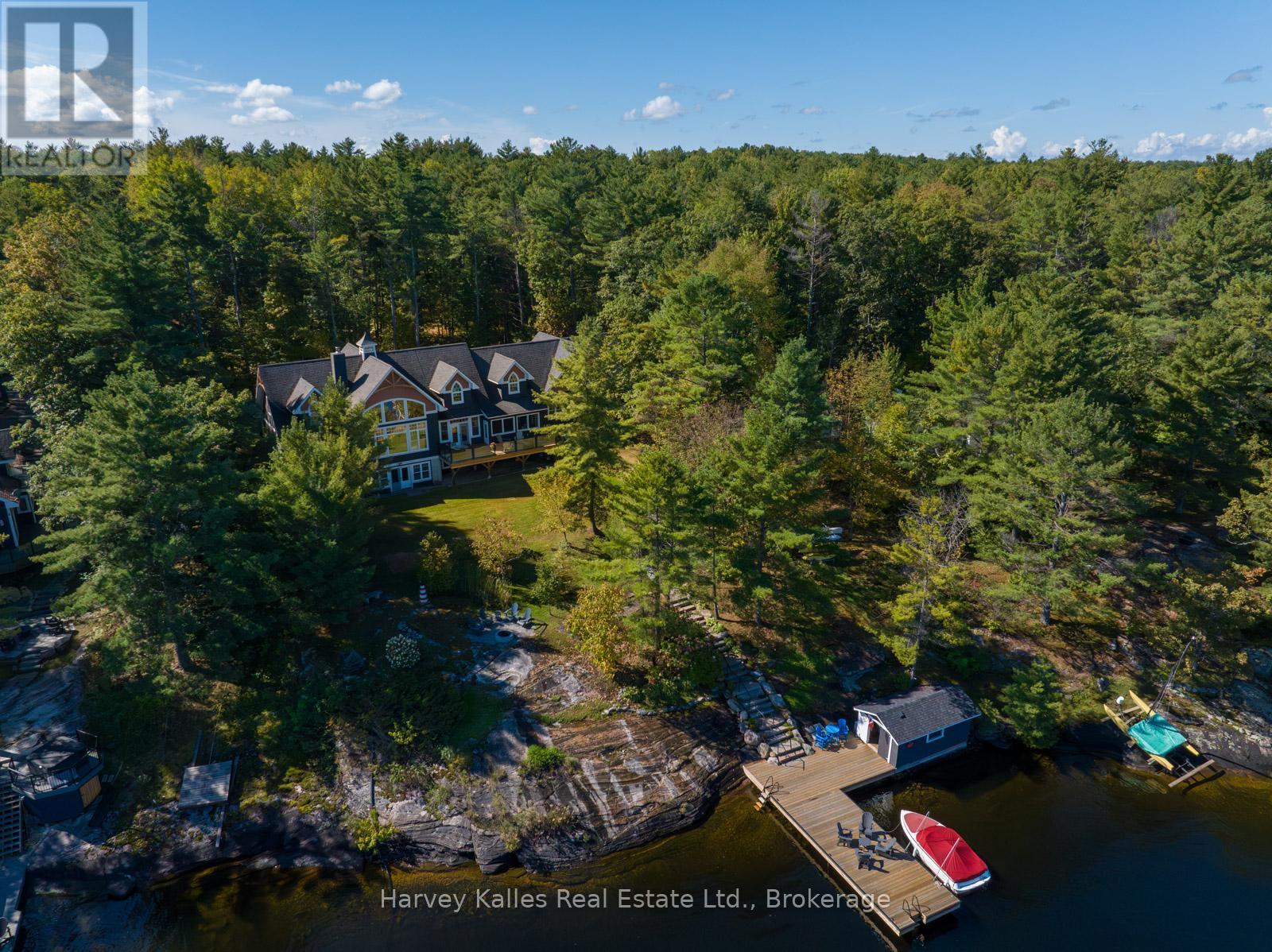 1045 LAKESHORE DRIVE