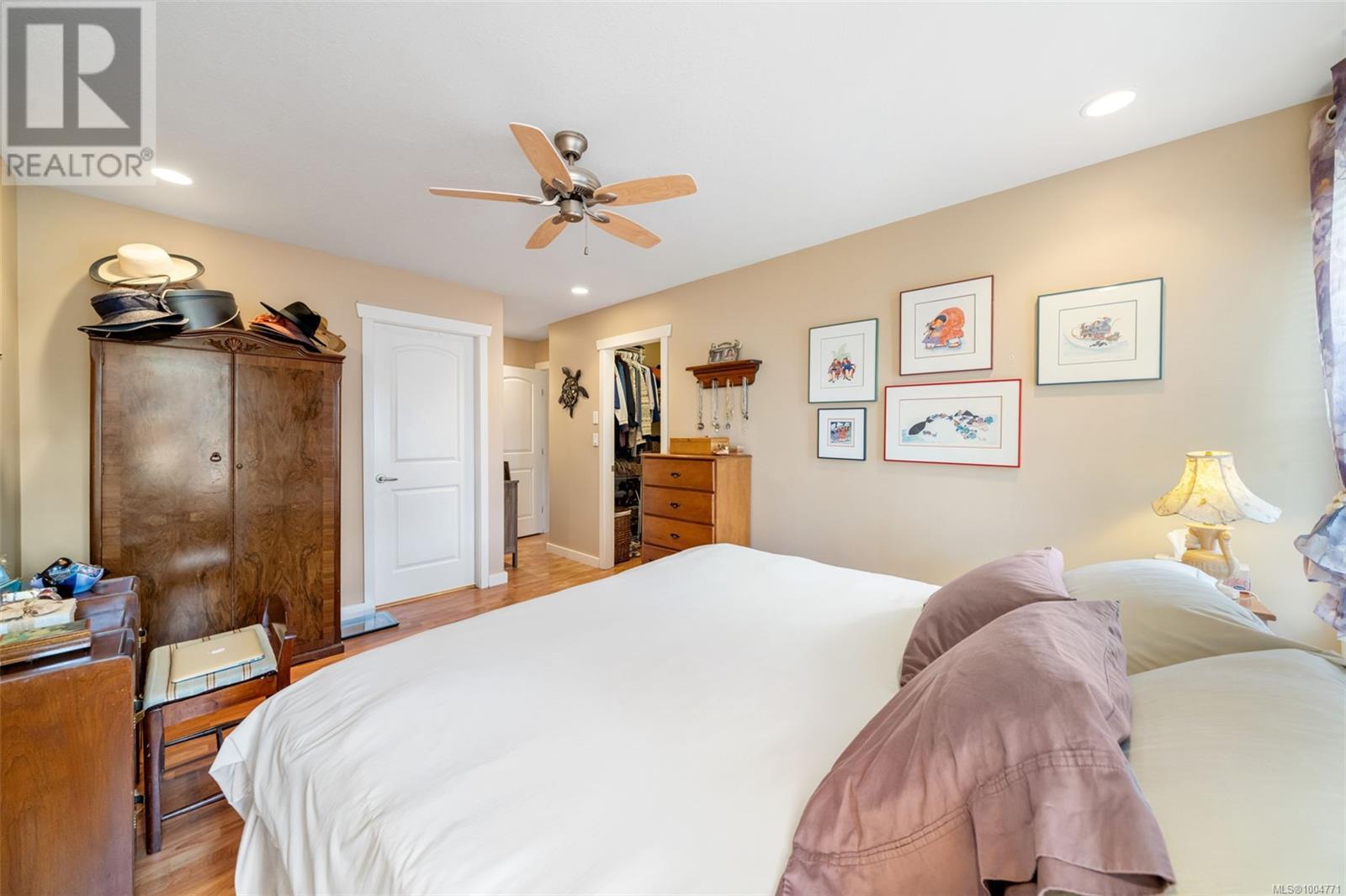 Photo 28 of 290 Carnell Dr, Lake Cowichan BC