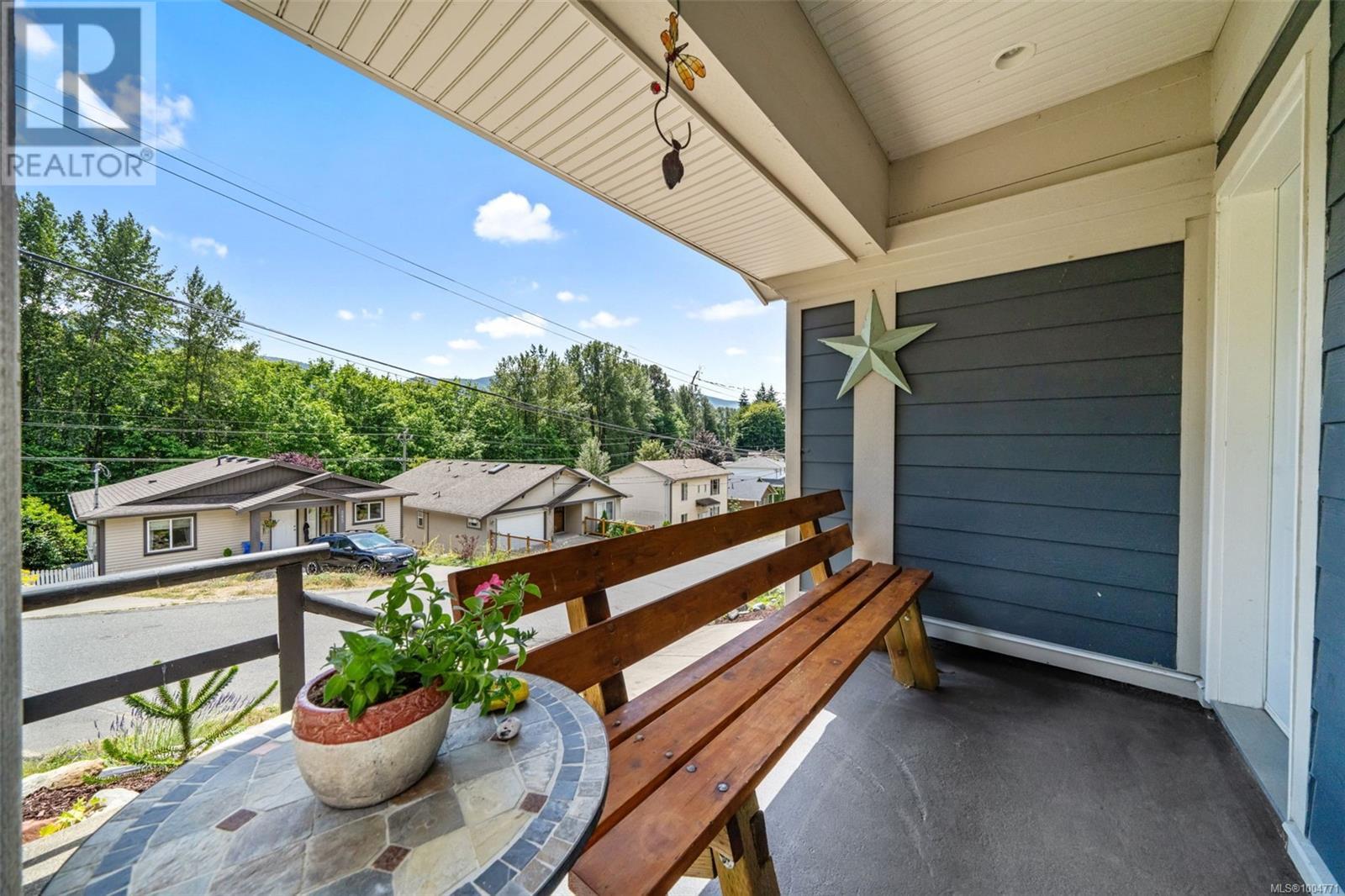 Photo 43 of 290 Carnell Dr, Lake Cowichan BC