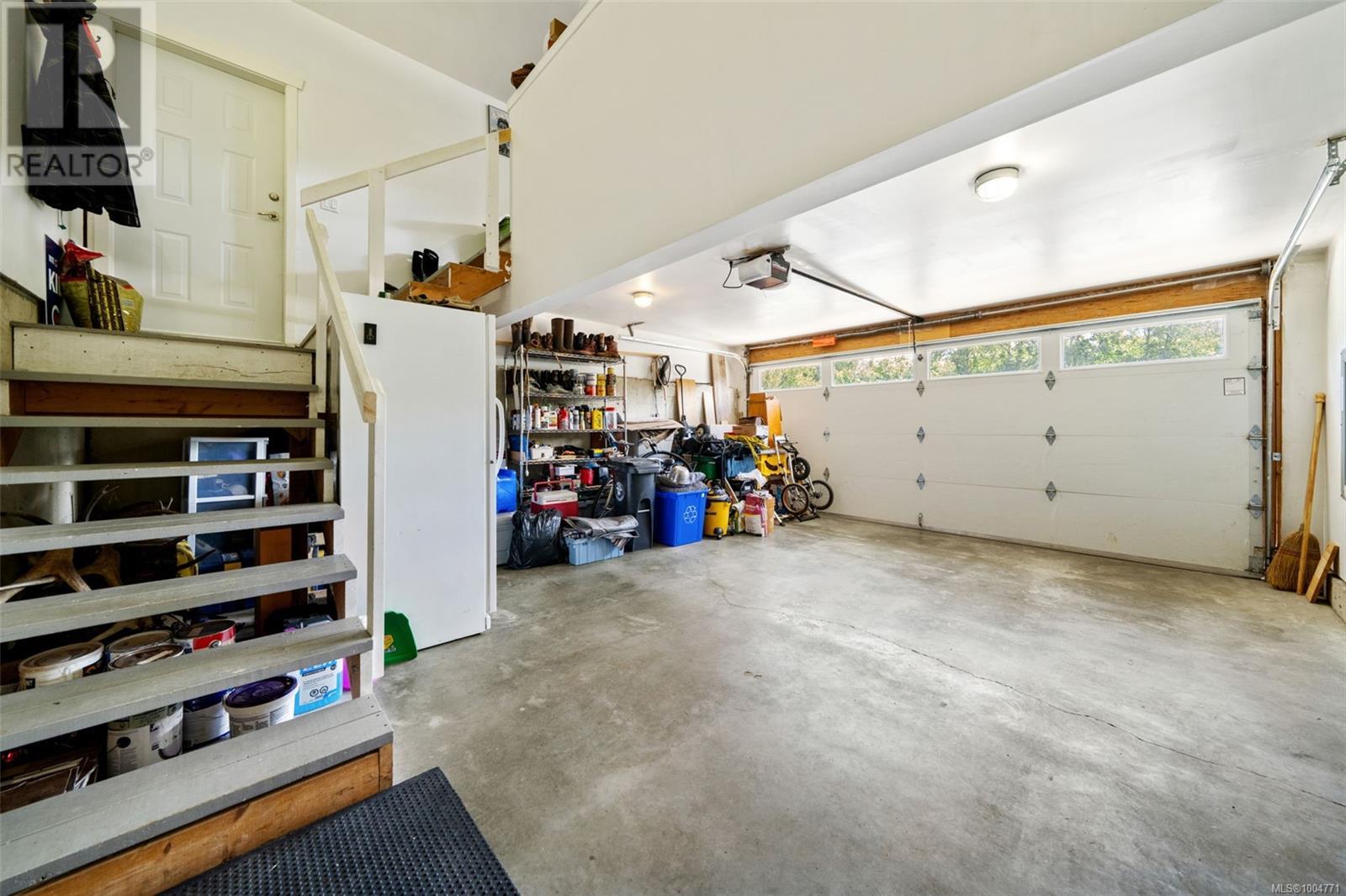 Photo 3 of 290 Carnell Dr, Lake Cowichan BC