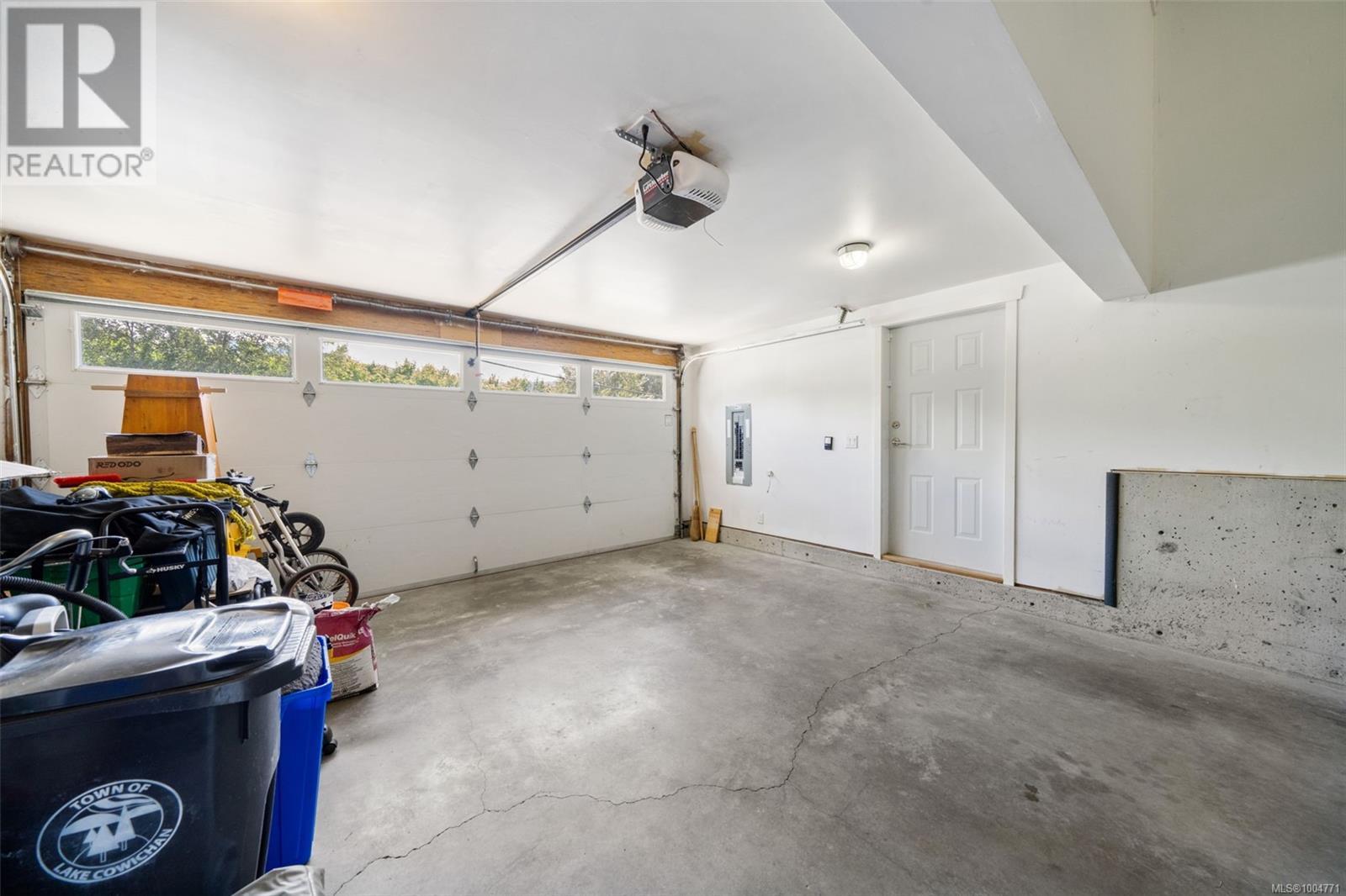 Photo 40 of 290 Carnell Dr, Lake Cowichan BC