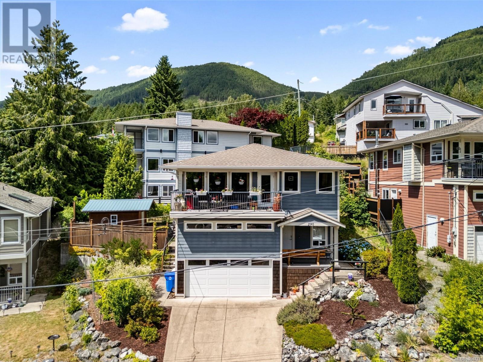 Photo 21 of 290 Carnell Dr, Lake Cowichan BC