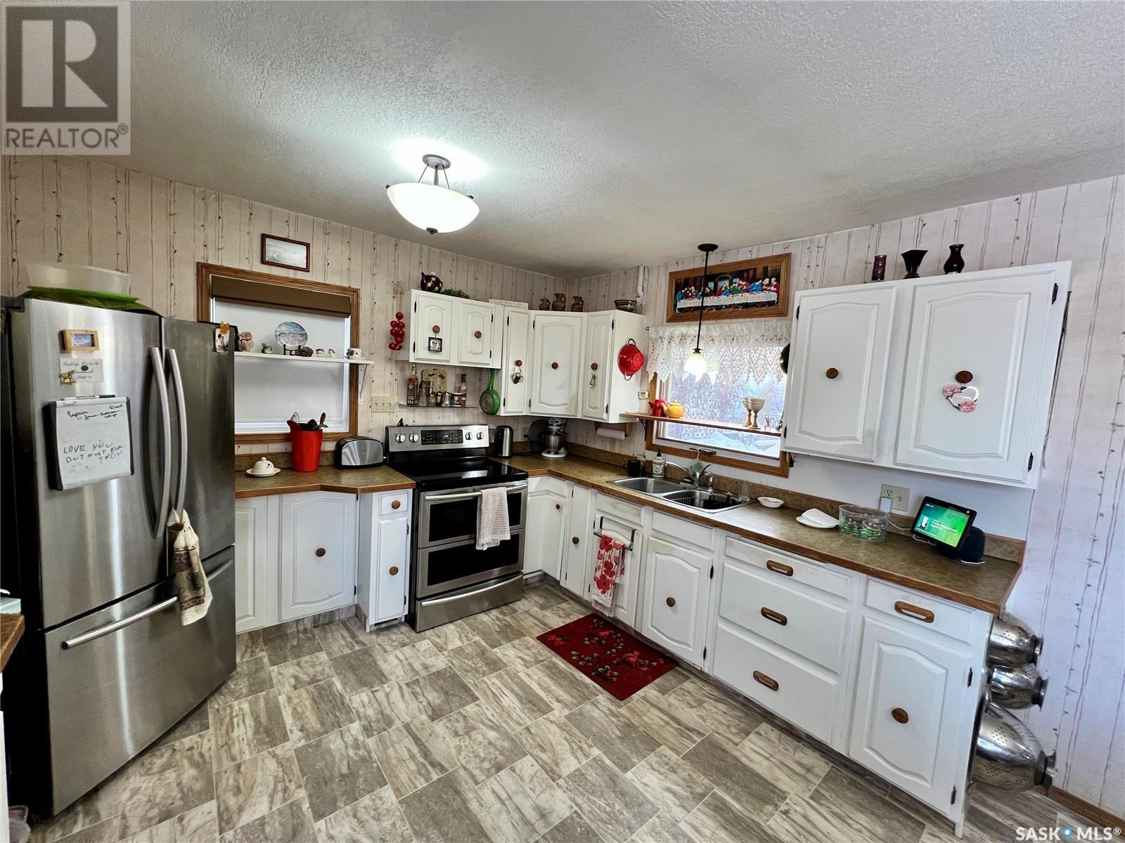 Single Family House for Sale in  rd AVENUE NE Swift Current 