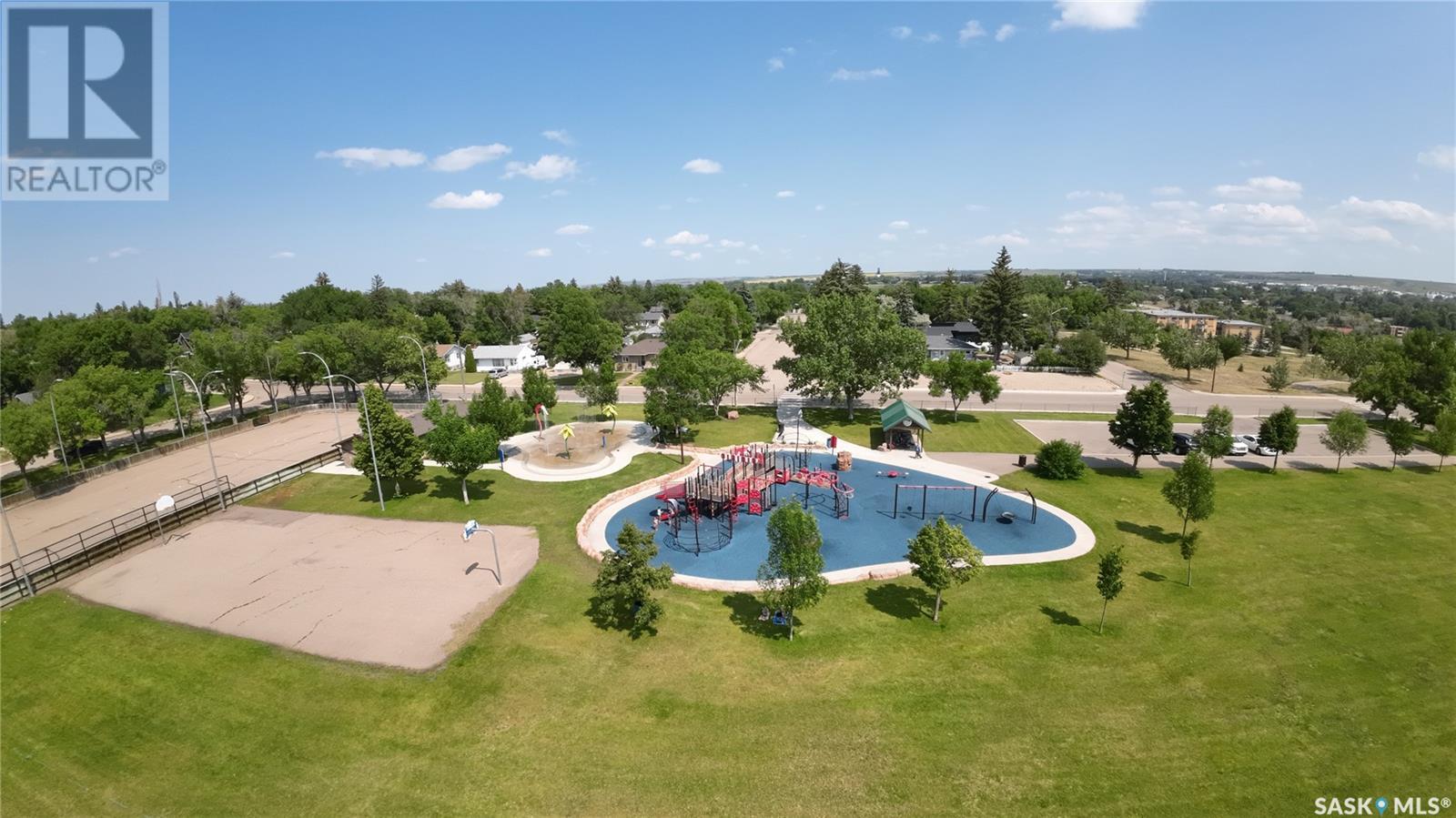 Single Family House for Sale in  rd AVENUE NE Swift Current 