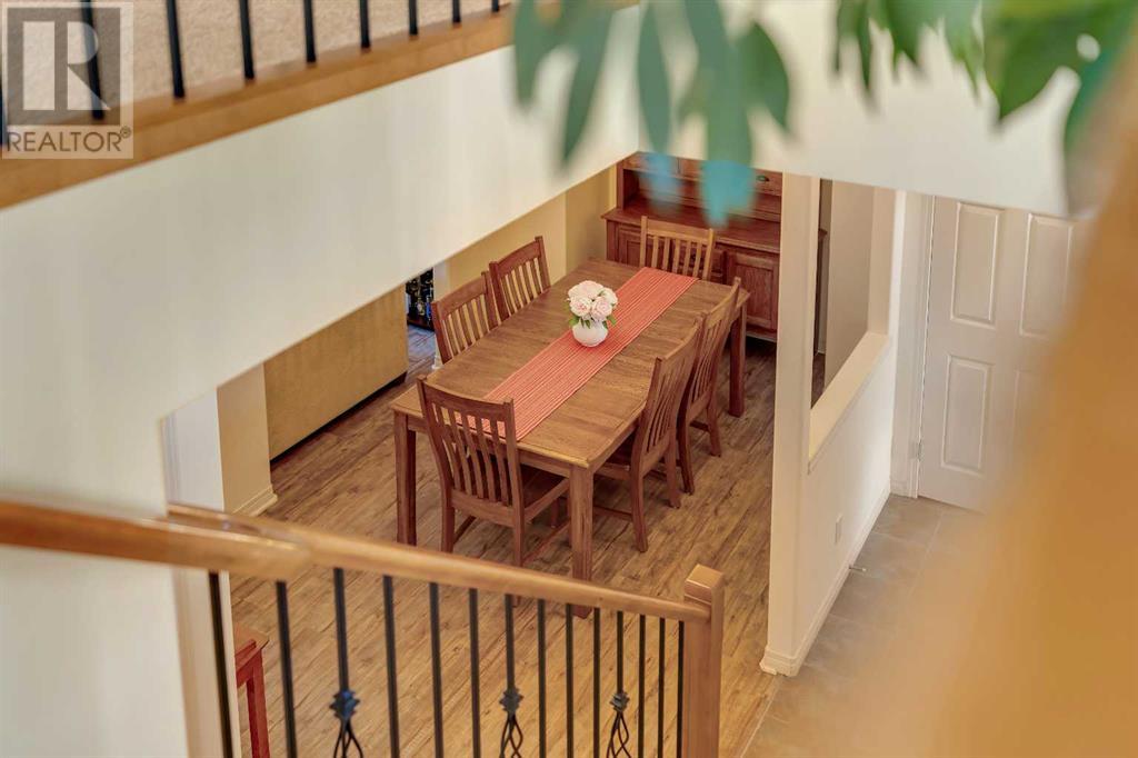 Single Family House for Sale in  Rockbluff Place NW Rocky Ridge Calgary 