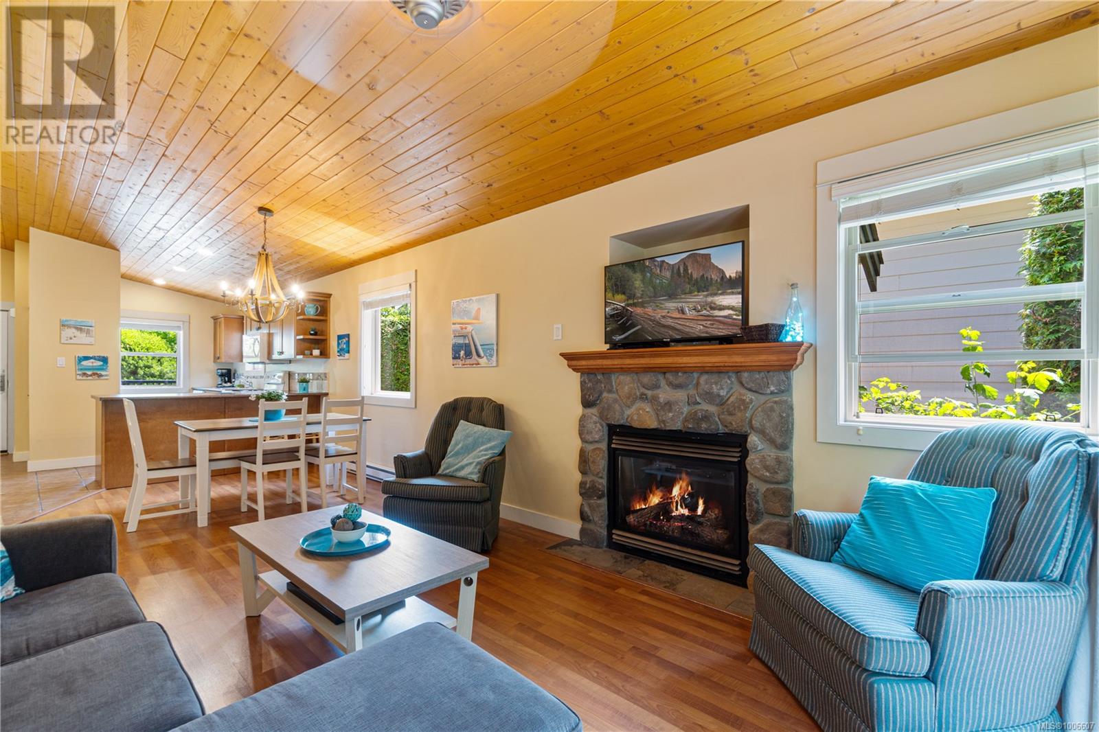 Photo 7 of 113 1080 Resort Dr, Parksville BC