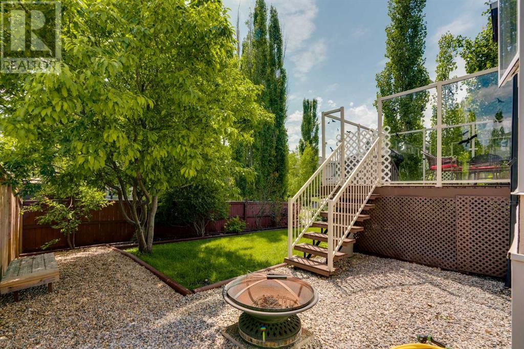 Single Family House for Sale in  Rockbluff Place NW Rocky Ridge Calgary 