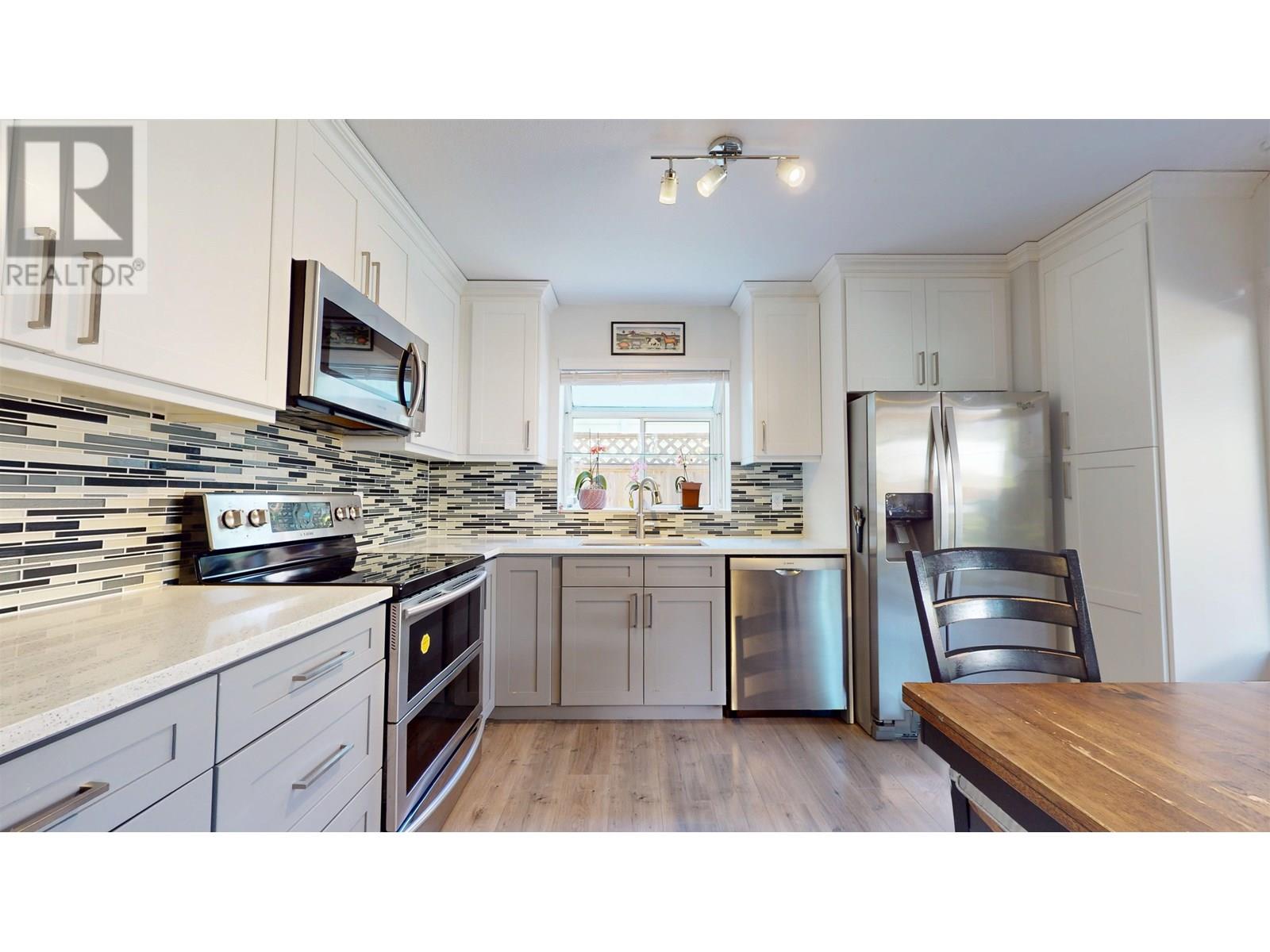 Photo 8 of 2983 Walton Avenue, Coquitlam BC