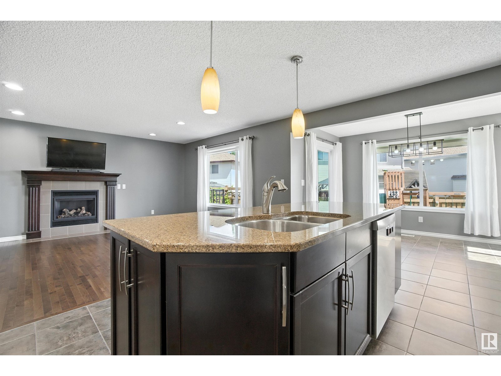 Photo 64 of 16713 58 A St Nw, Edmonton AB