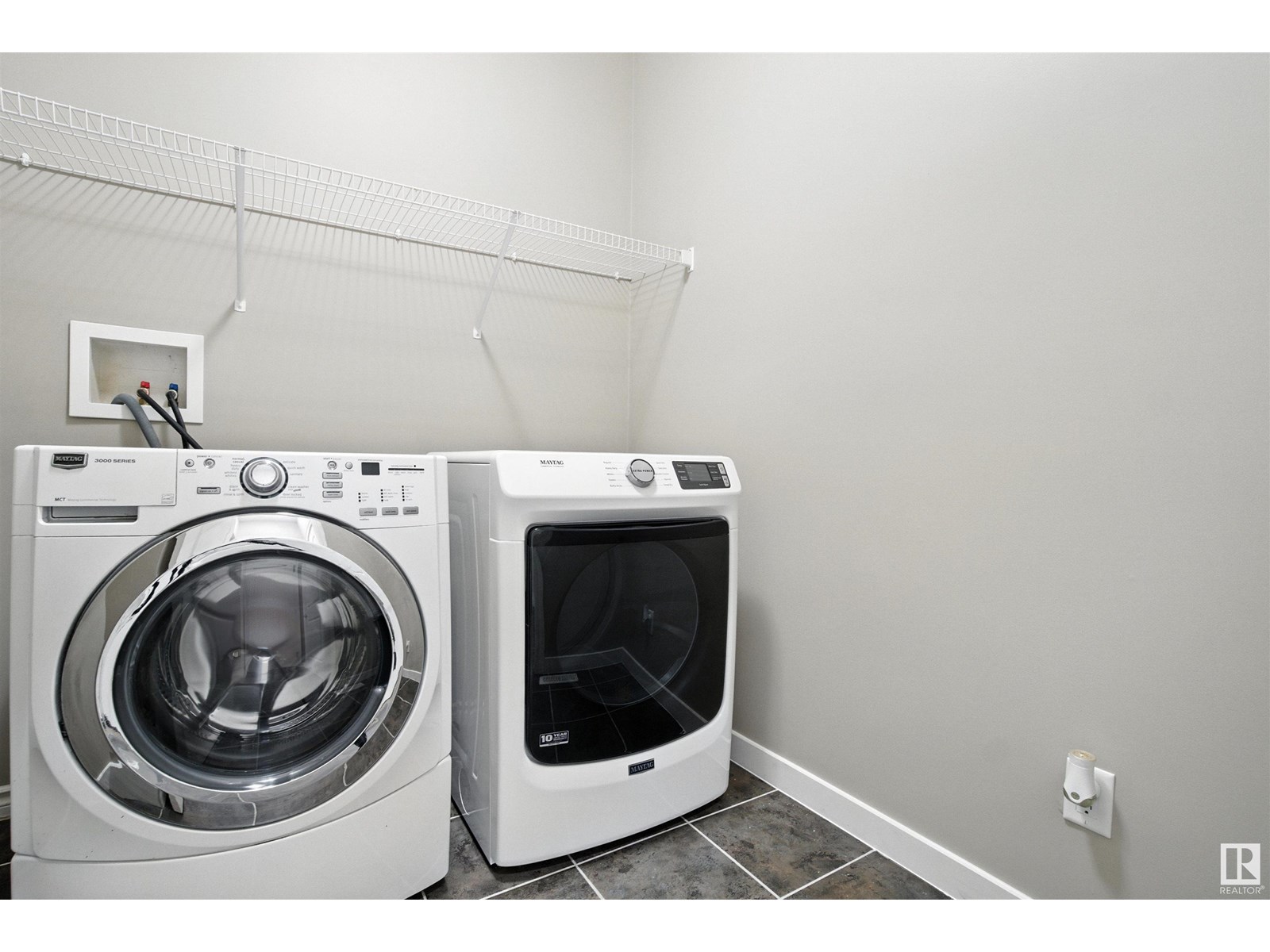 Photo 8 of 16713 58 A St Nw, Edmonton AB
