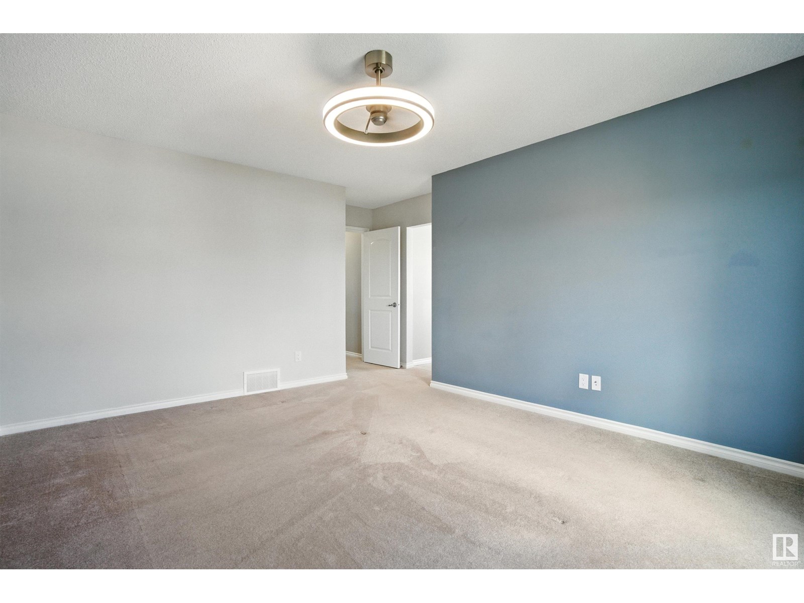 Photo 65 of 16713 58 A St Nw, Edmonton AB