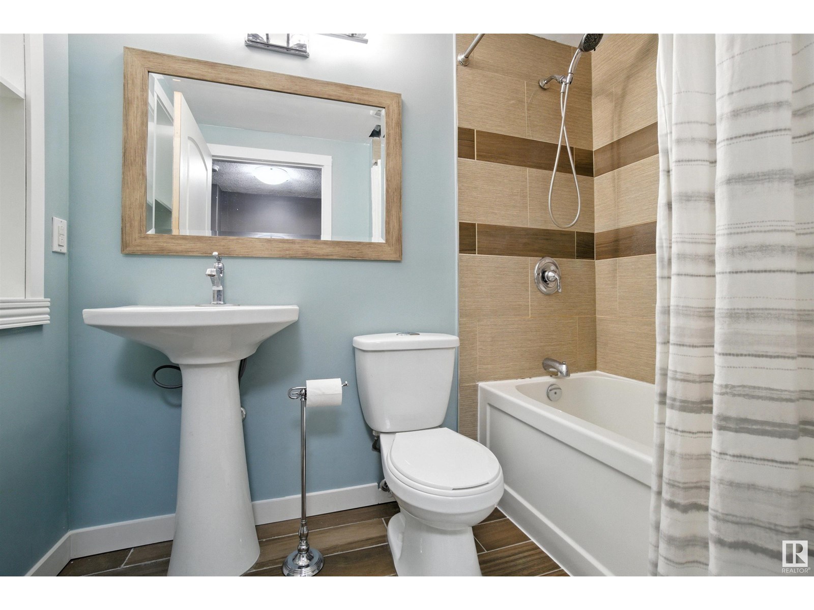 Photo 51 of 16713 58 A St Nw, Edmonton AB