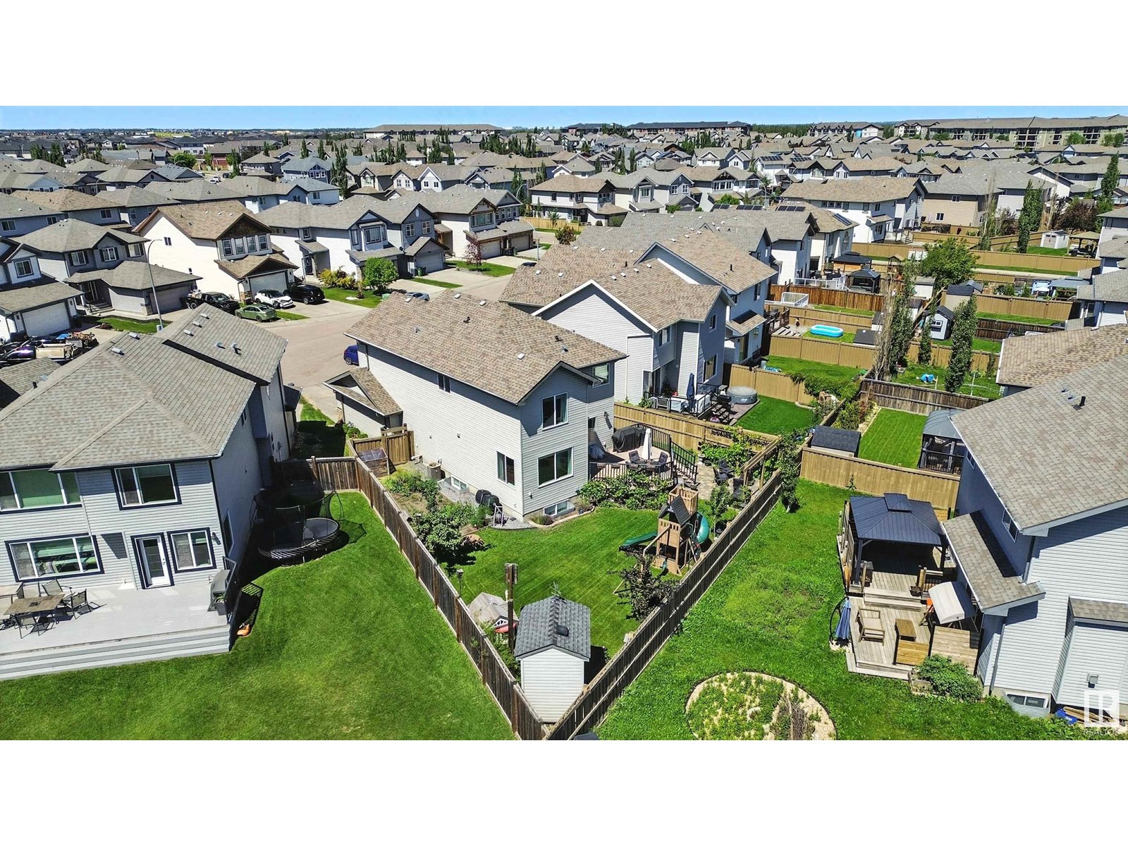 Photo 44 of 16713 58 A St Nw, Edmonton AB