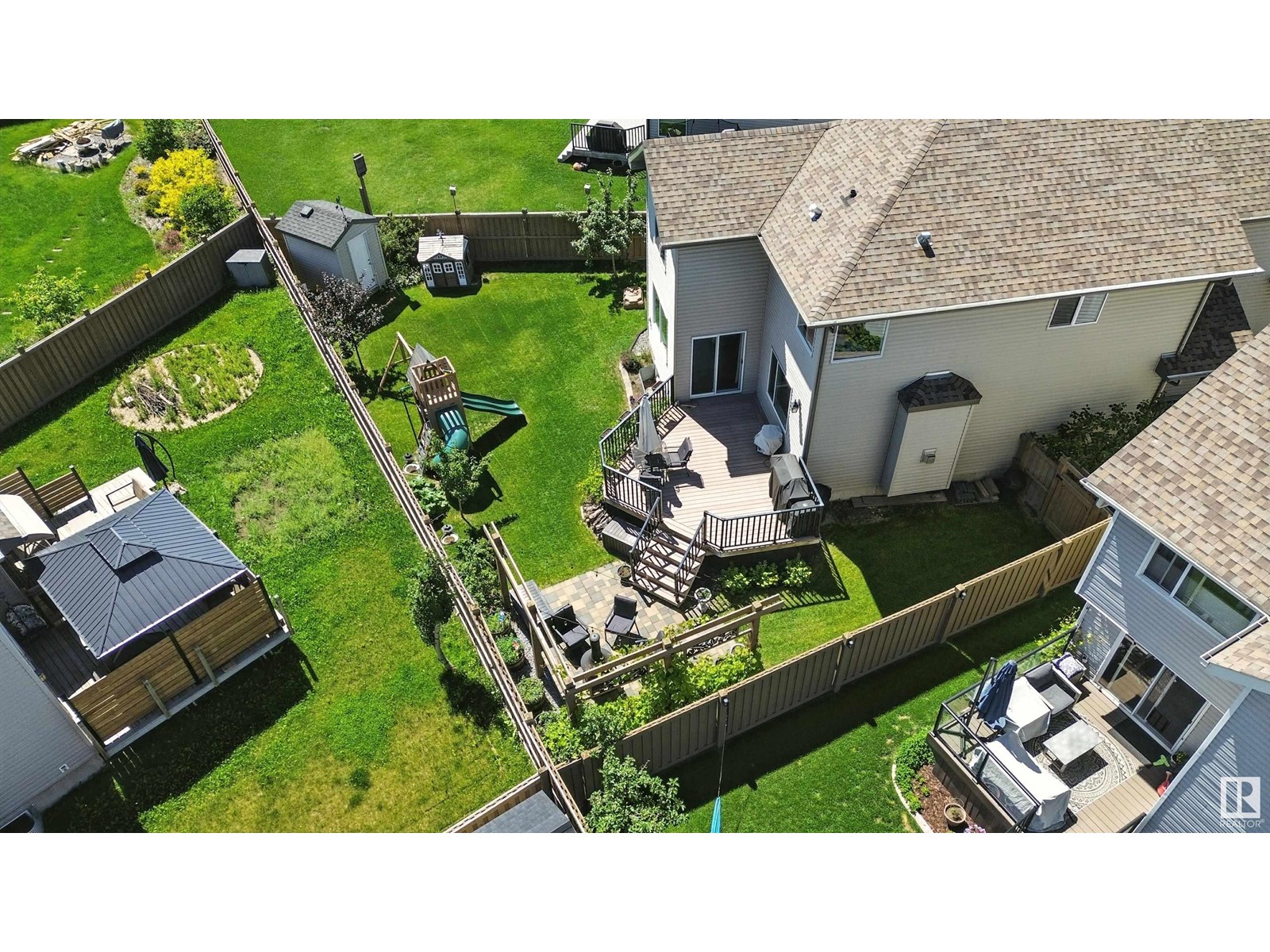 Photo 42 of 16713 58 A St Nw, Edmonton AB