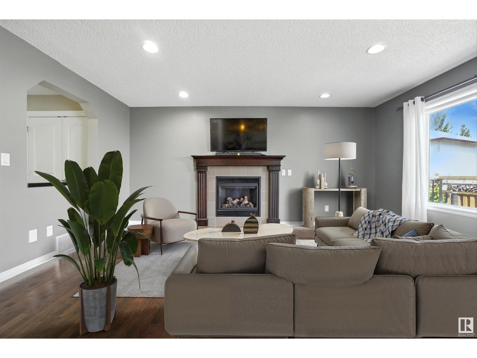 Photo 60 of 16713 58 A St Nw, Edmonton AB