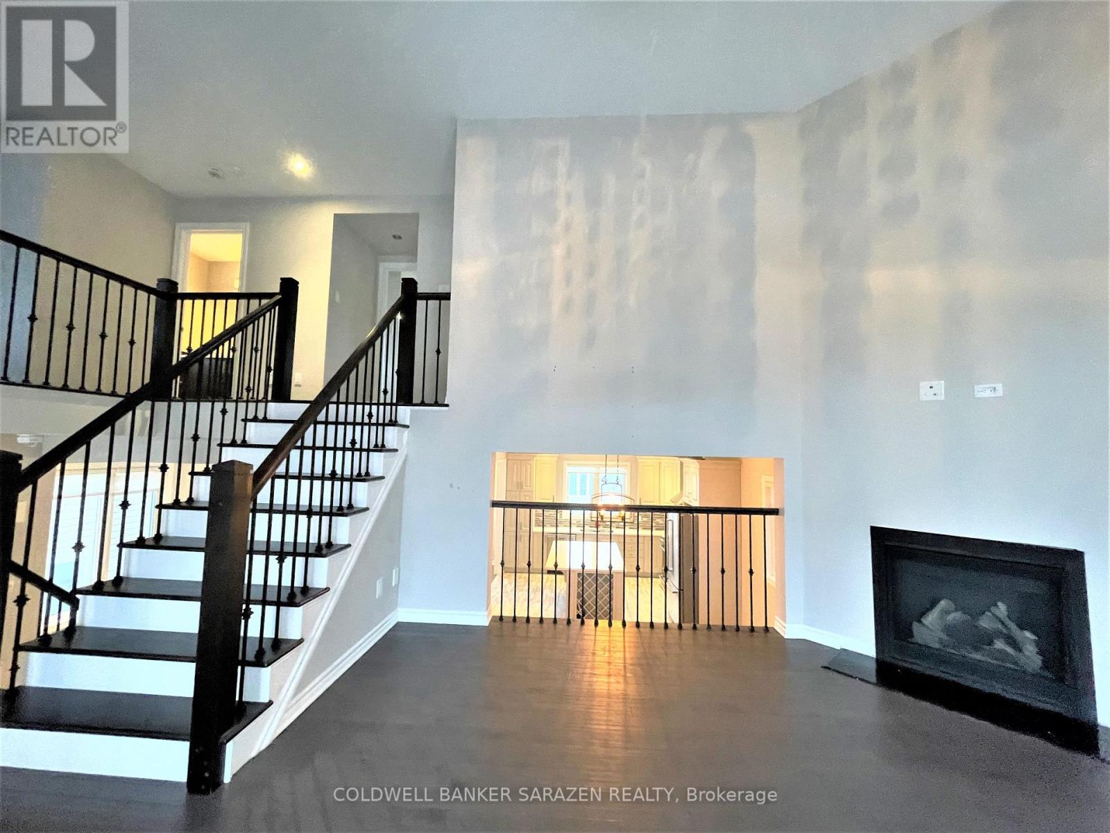 https://ddfcdn.realtor.ca/listing/TS638873390409430000/reb76/highres/3/x12265693_14.jpg