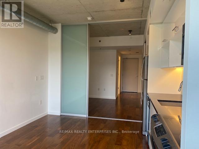 Photo 21 of 715 32 Trolley Crescent, Toronto ON