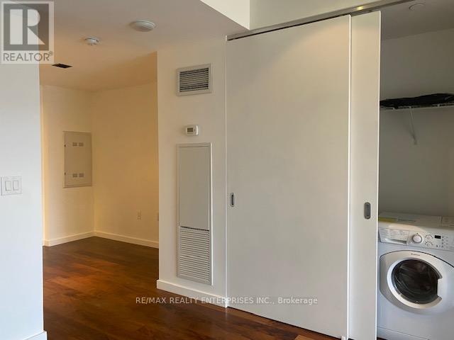 Photo 26 of 715 32 Trolley Crescent, Toronto ON