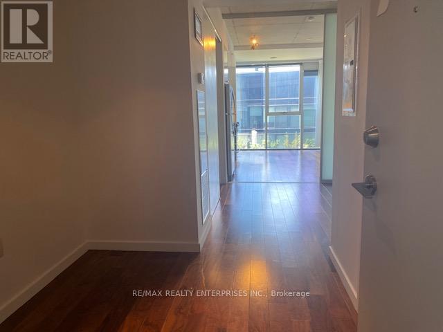Photo 31 of 715 32 Trolley Crescent, Toronto ON