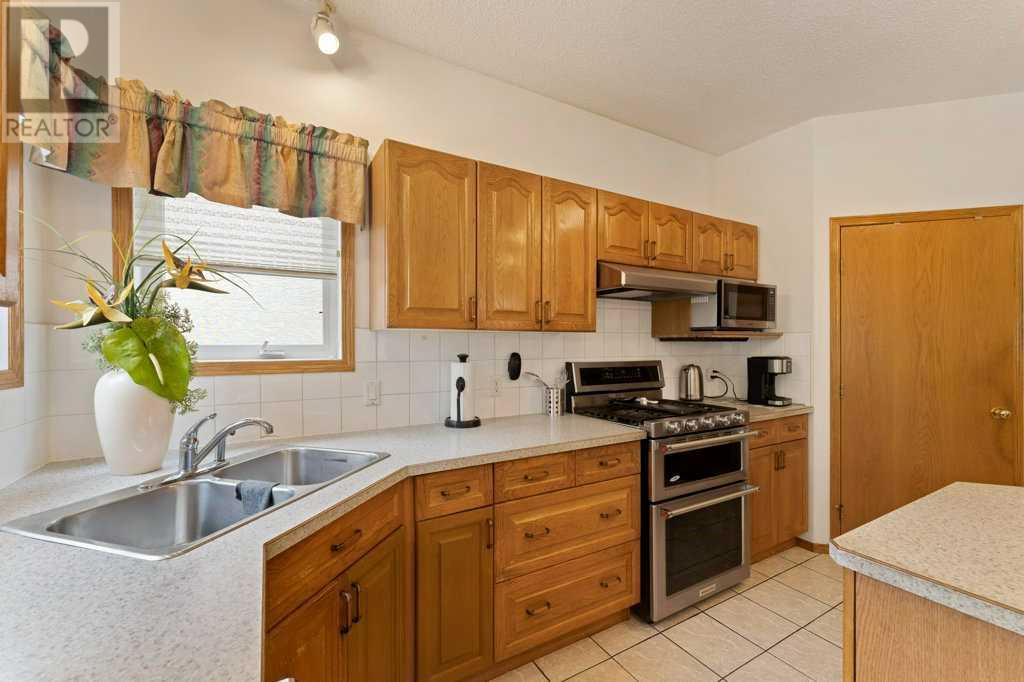 Single Family House for Sale in  Harvest Hills Drive NE Harvest Hills Calgary 
