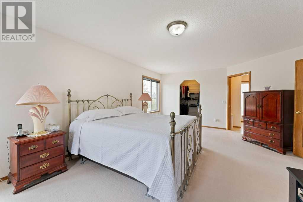 Single Family House for Sale in  Harvest Hills Drive NE Harvest Hills Calgary 