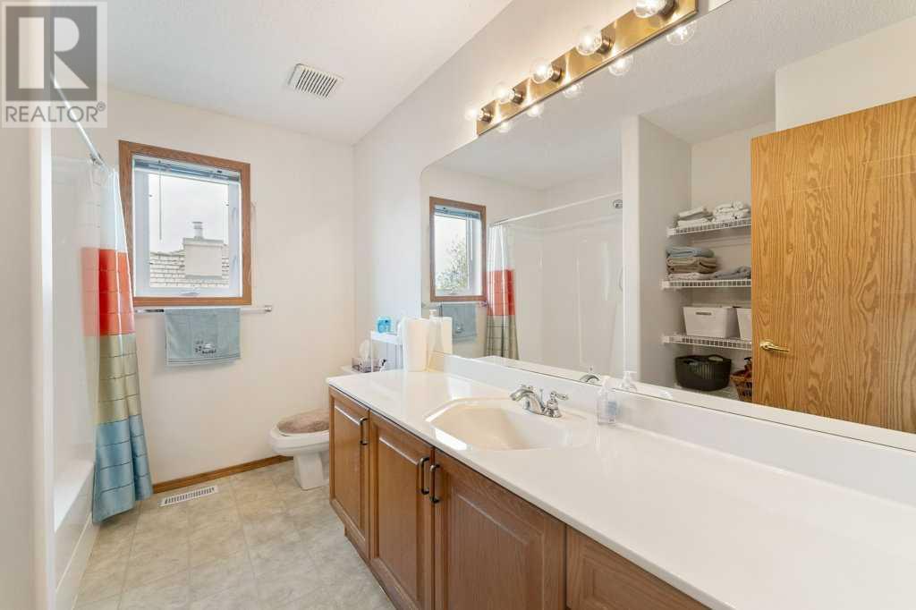 Single Family House for Sale in  Harvest Hills Drive NE Harvest Hills Calgary 