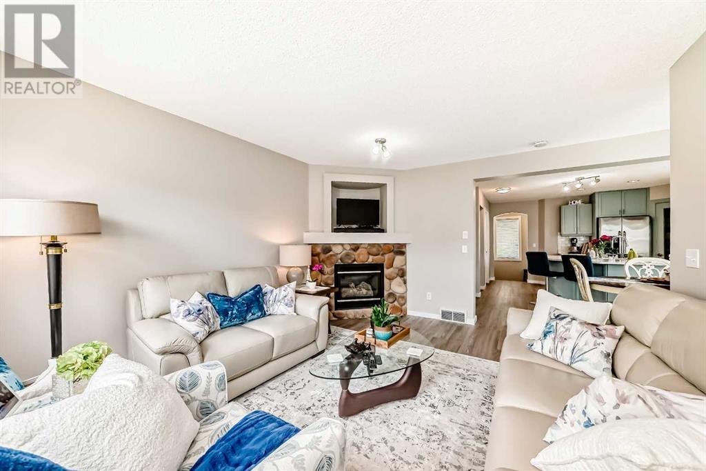 Single Family House for Sale in  Eversyde Circle SW Evergreen Calgary 