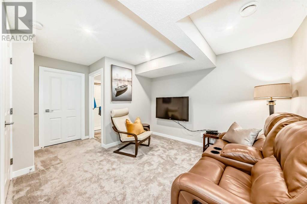 Single Family House for Sale in  Eversyde Circle SW Evergreen Calgary 