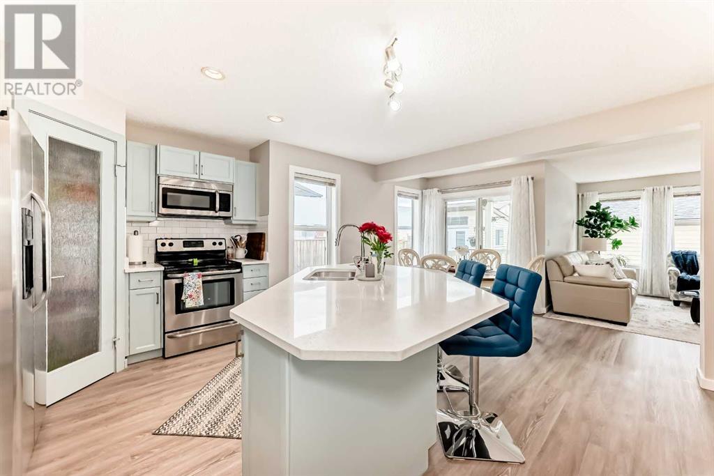 Single Family House for Sale in  Eversyde Circle SW Evergreen Calgary 