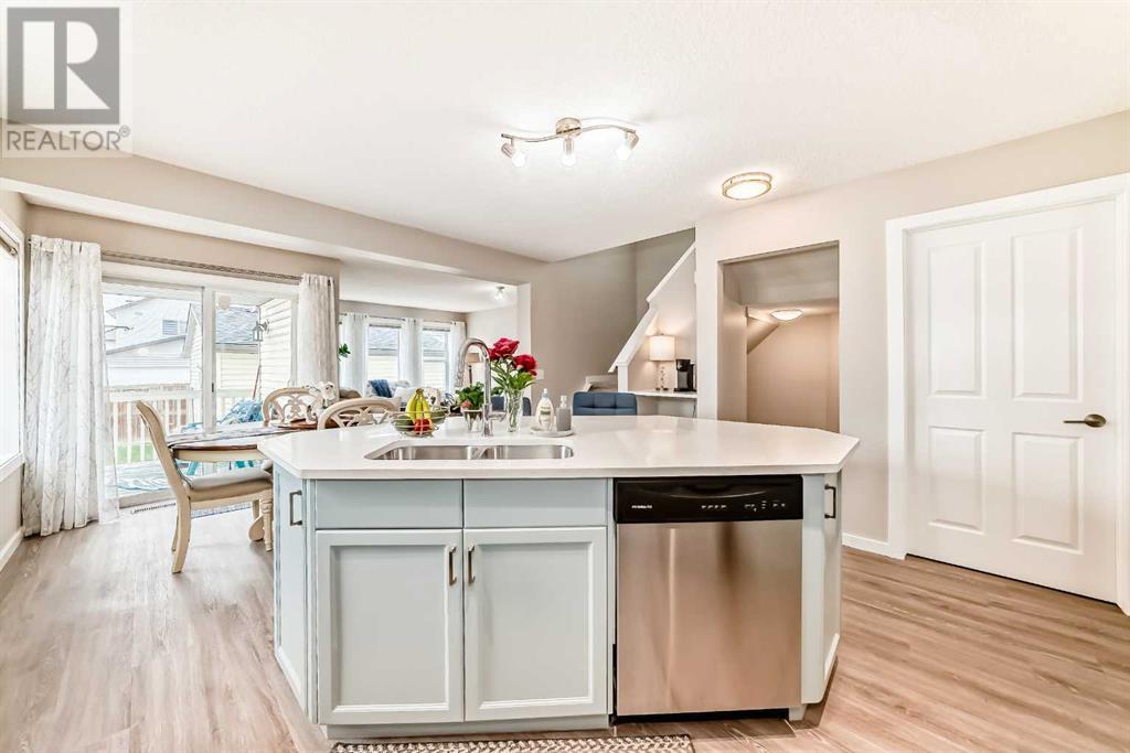 Single Family House for Sale in  Eversyde Circle SW Evergreen Calgary 