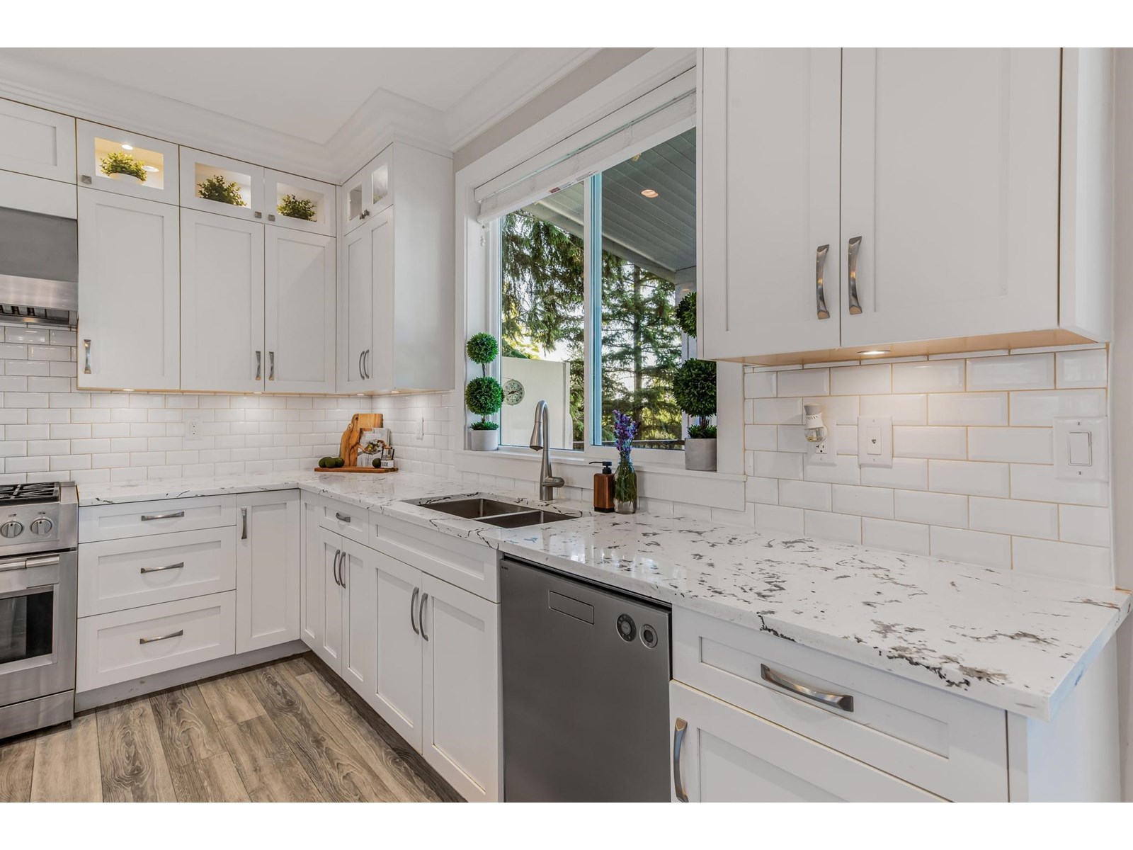 Photo 11 of 24925 40 Avenue, Langley BC