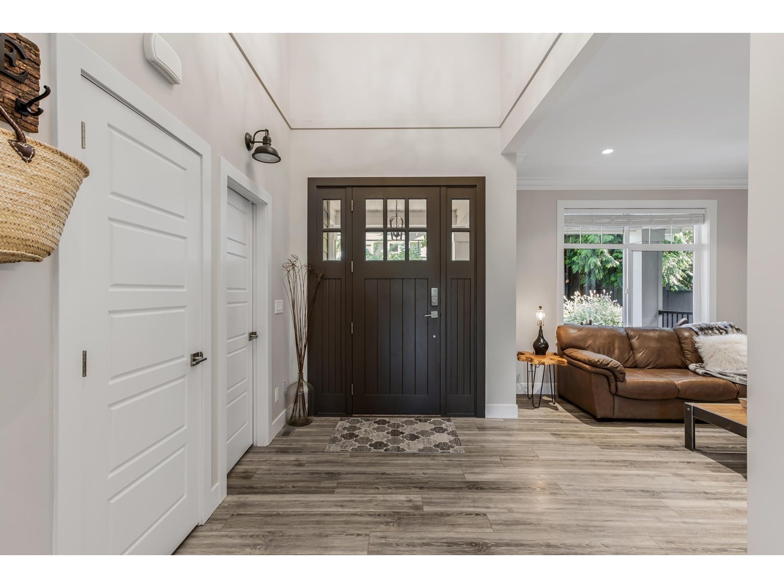 Photo 5 of 24925 40 Avenue, Langley BC
