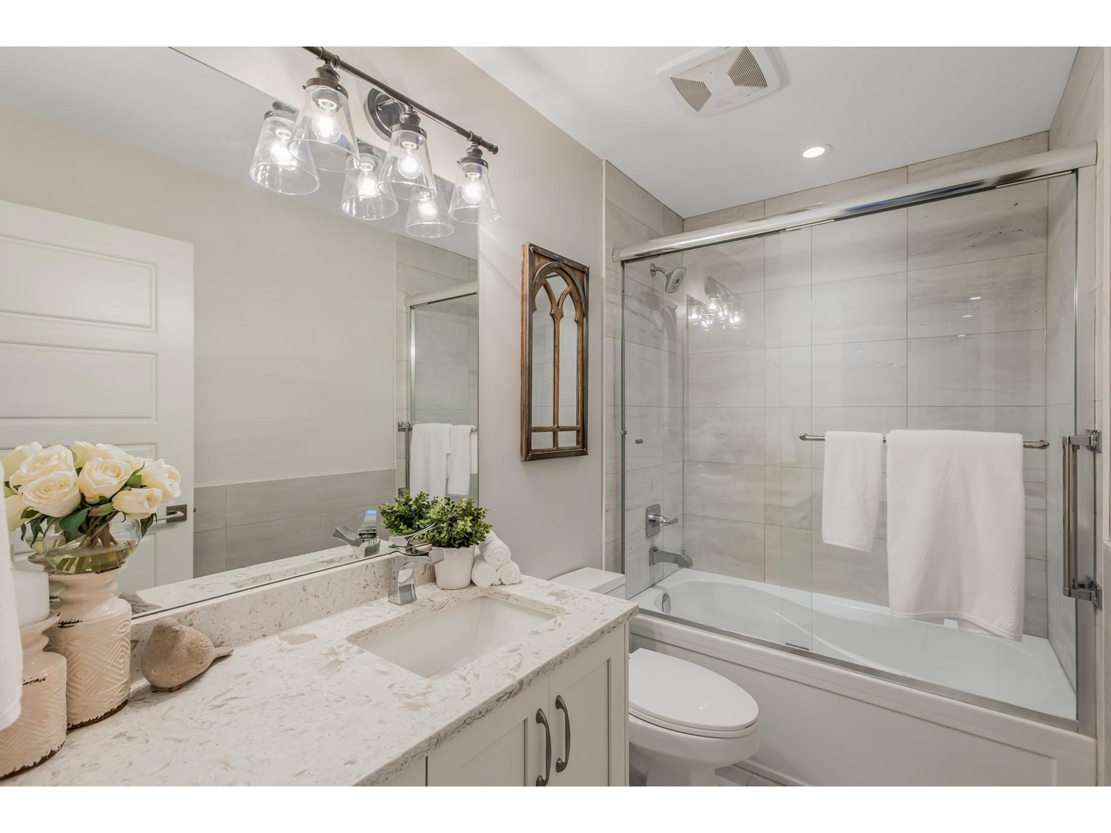 Photo 19 of 24925 40 Avenue, Langley BC