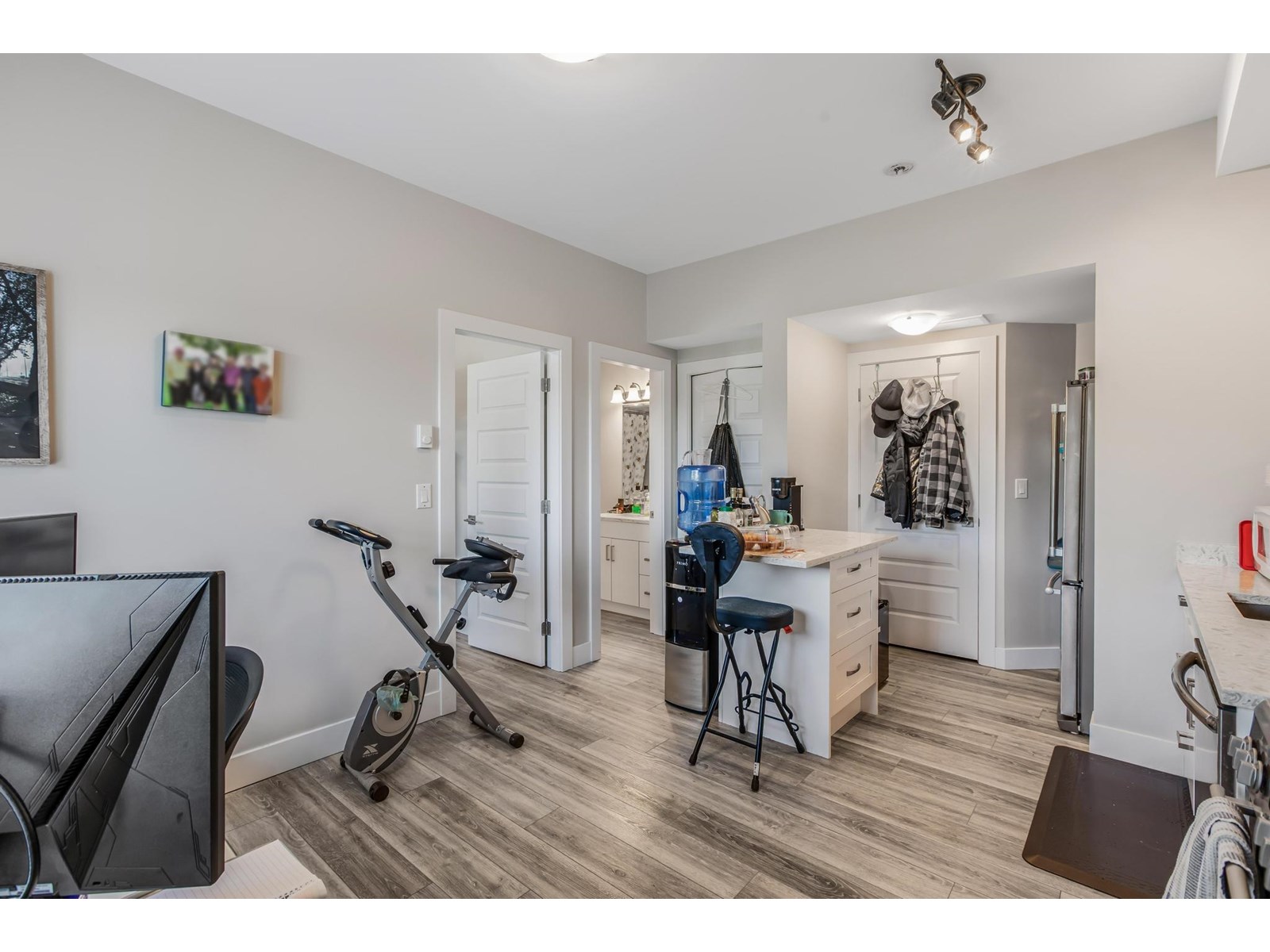Photo 34 of 24925 40 Avenue, Langley BC