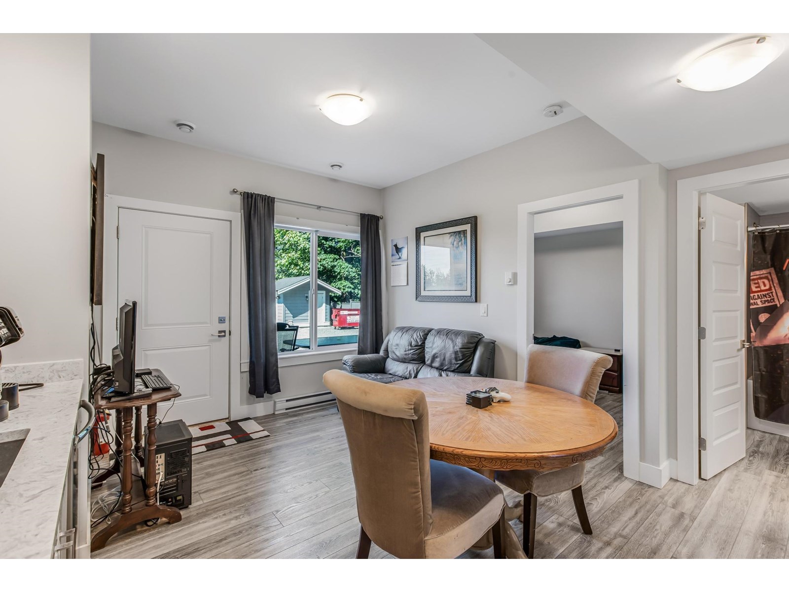 Photo 33 of 24925 40 Avenue, Langley BC