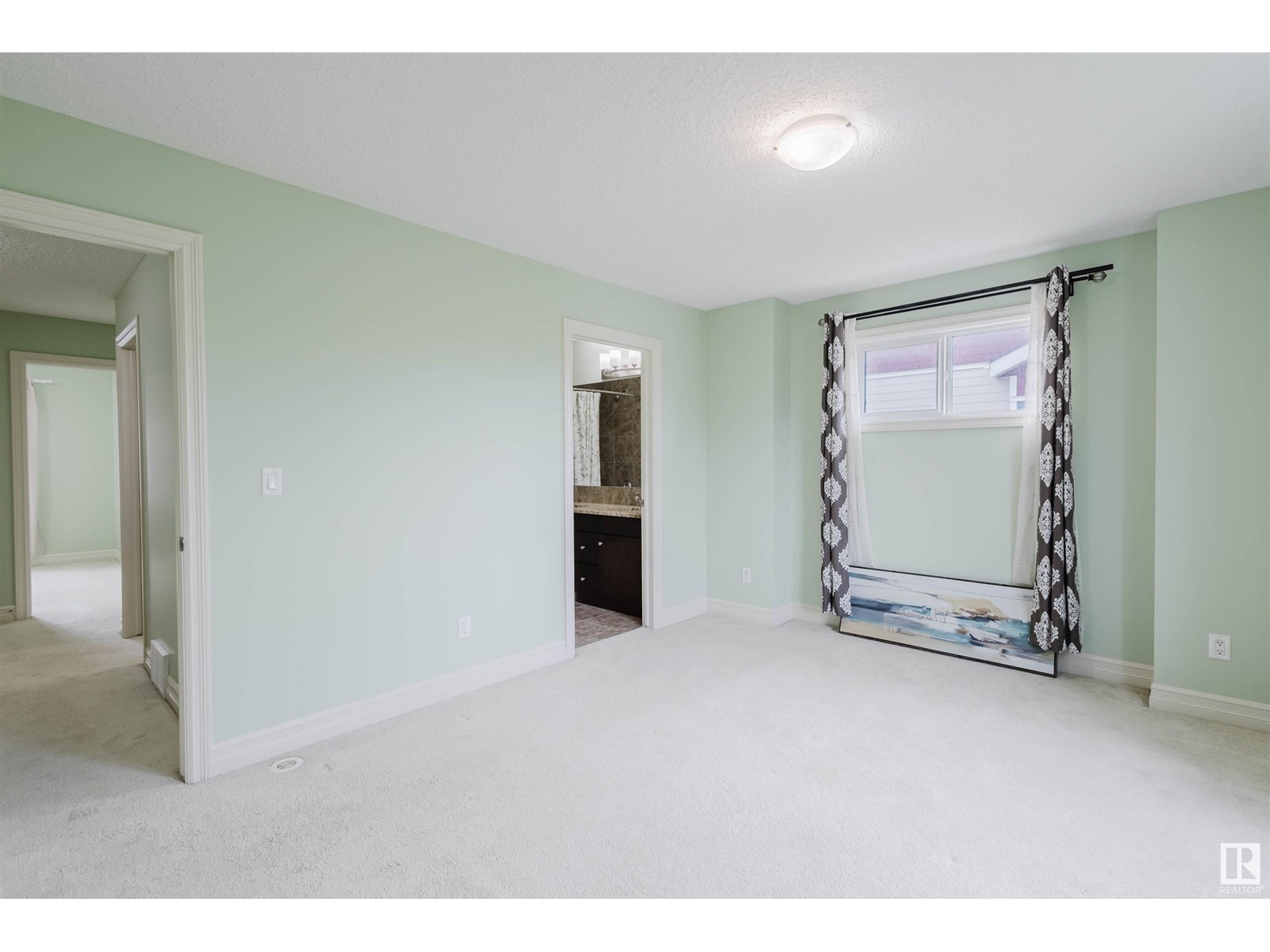 Photo 28 of 96 2003 Rabbit Hill Rd Nw, Edmonton AB