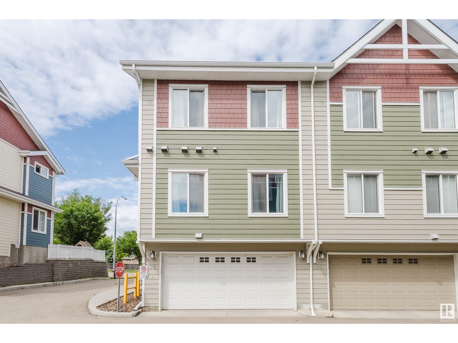 Photo 40 of 96 2003 Rabbit Hill Rd Nw, Edmonton AB