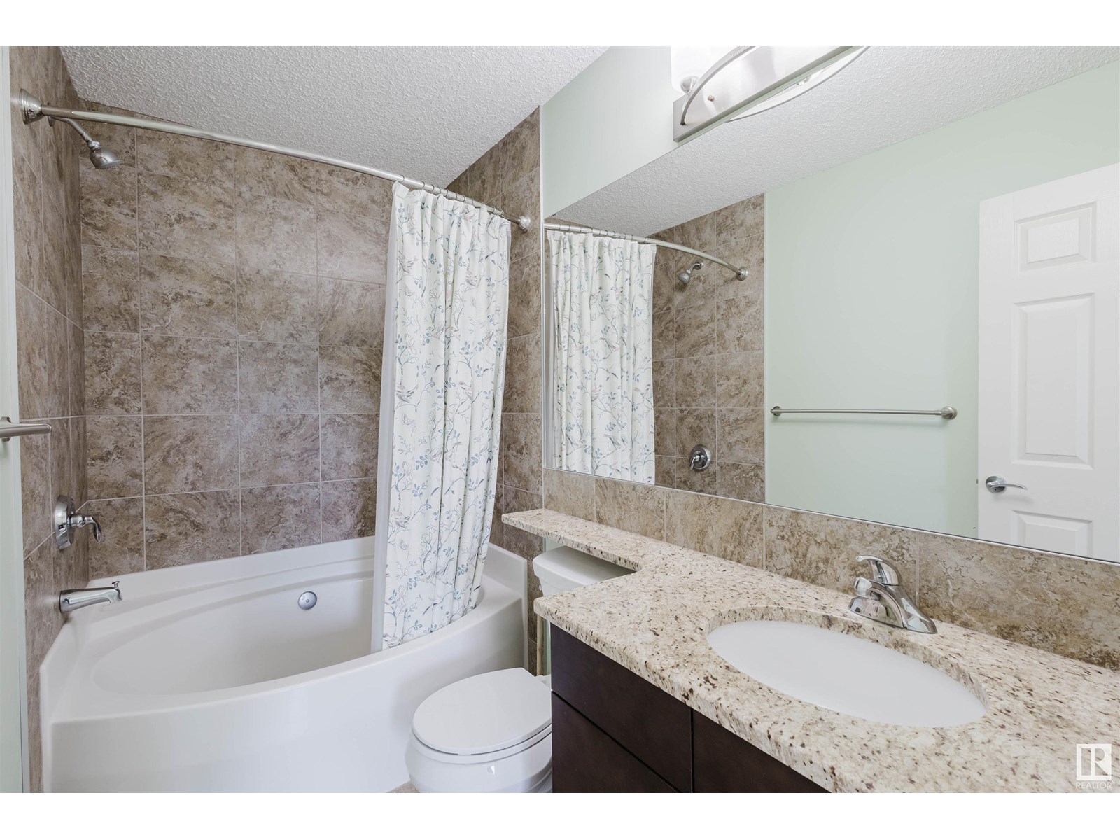 Photo 31 of 96 2003 Rabbit Hill Rd Nw, Edmonton AB