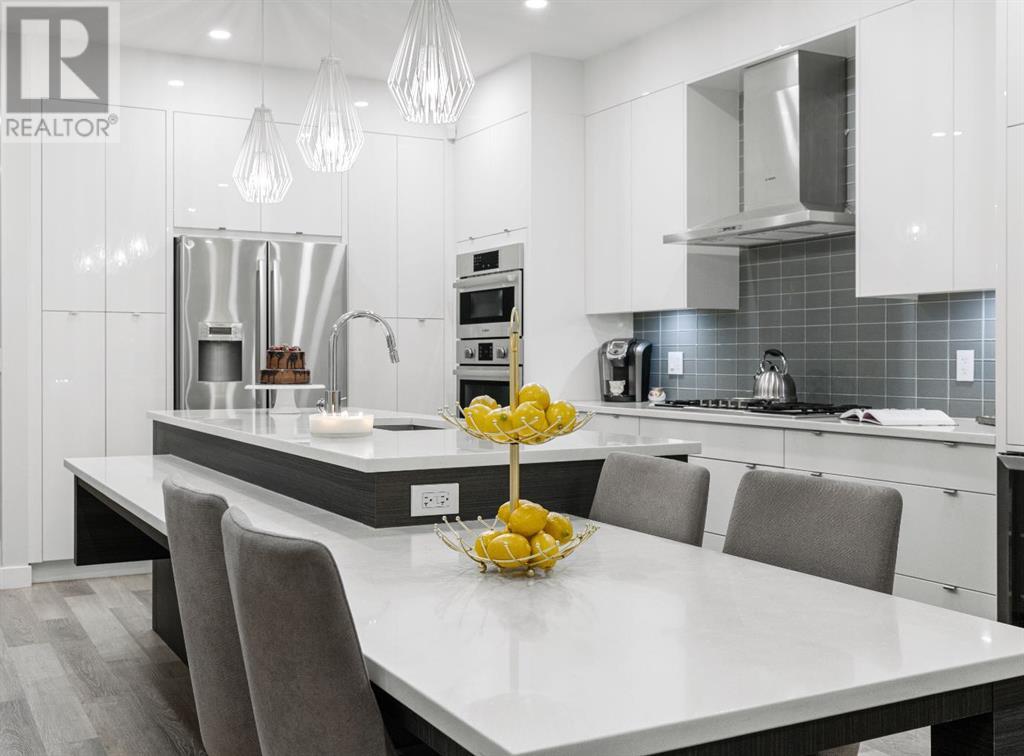 Single Family House for Sale in   Avenue NW Montgomery Calgary 